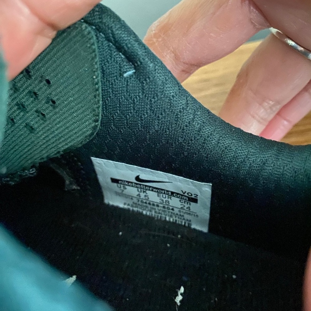 Nike Dark Green Sneakers - Picture 3 of 4